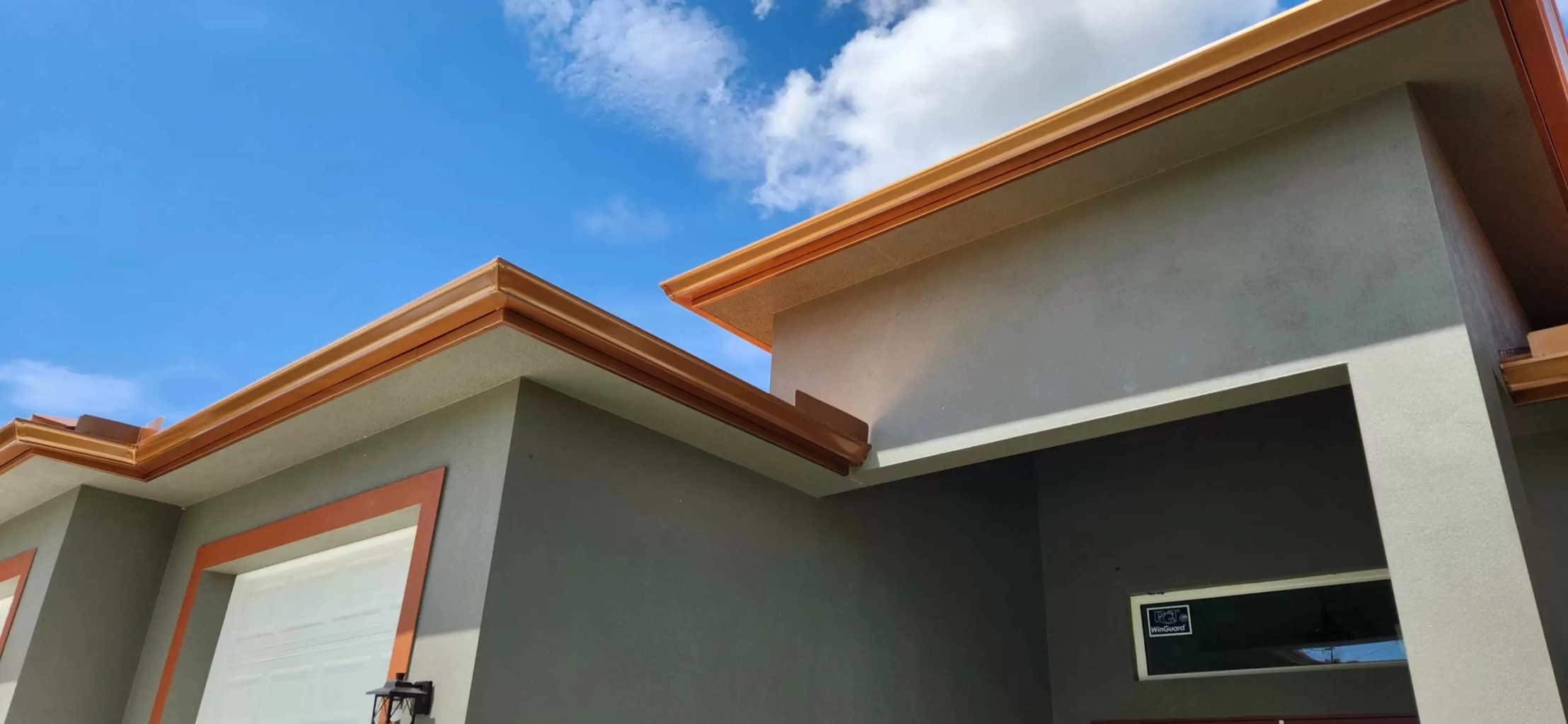 new seamess gutter installation